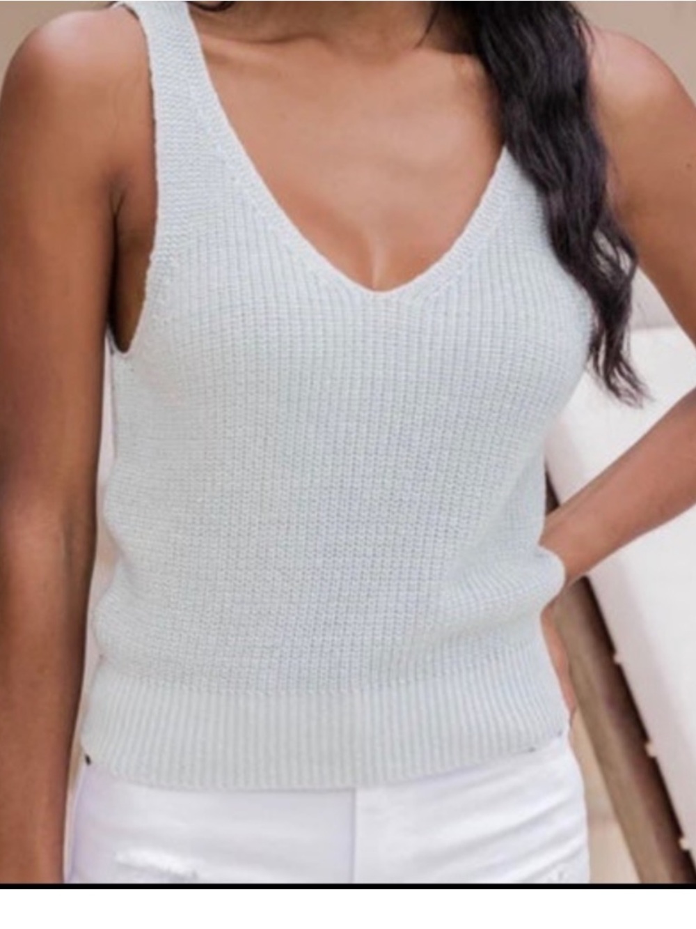 Pink Lily Light Sage Green Knit V-Neck Tank Top Small